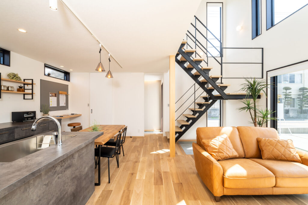 光が降り注ぐLDK